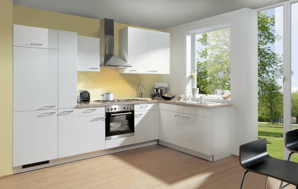 L-Küche "EXK580-1-1" mit Geräten: Lacklaminat Weiß Hochglanz - Bergeiche, 500cm