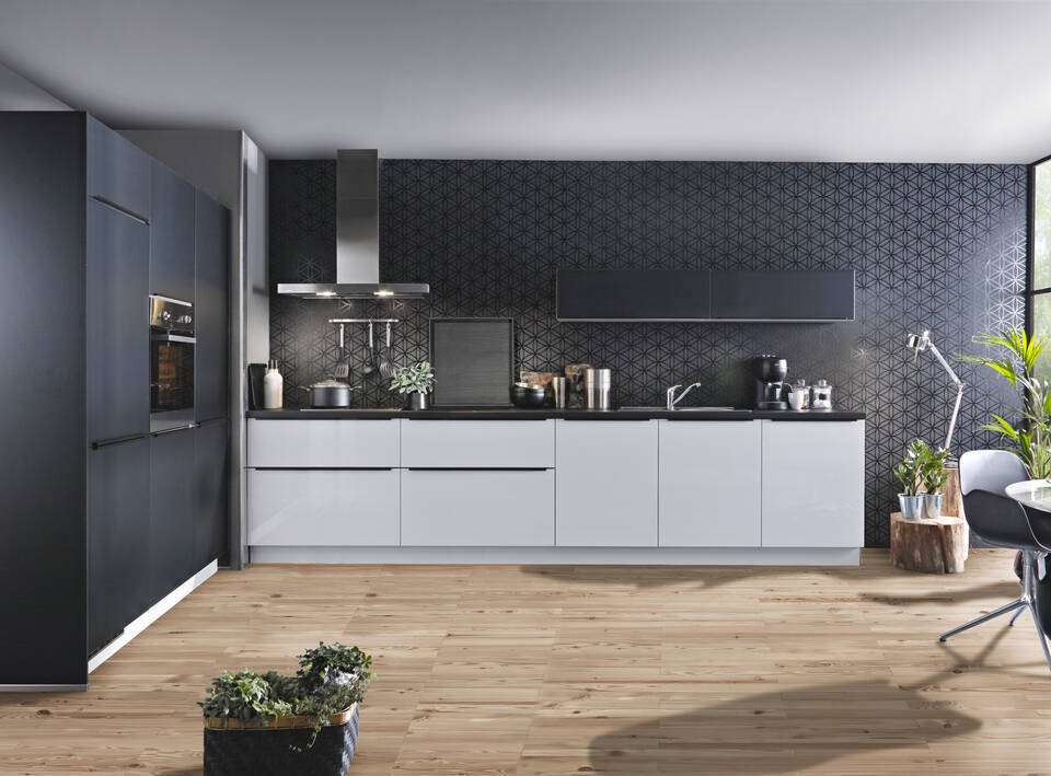Express Zweizeilige Küche mit Geräten in Weiß Hochglanz & Schwarz: 360x184 cm, 544 cm, Spüle rechts | Doppelblock "EXK50-1-1"