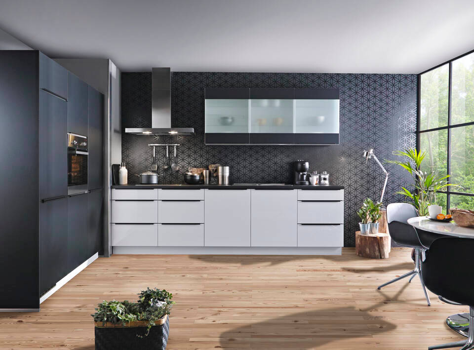 Express Zweizeilige Küche mit Geräten in Weiß Hochglanz & Schwarz: 300x184 cm, 484 cm, Spüle rechts | Doppelblock "EXK790-1-1"