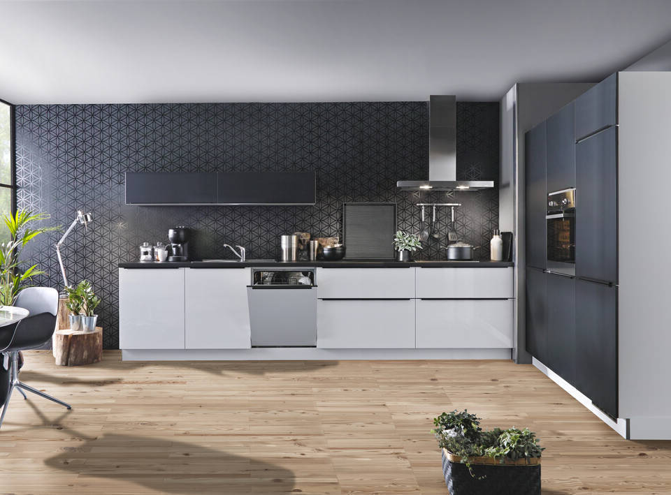 Express Küche ohne Geräte in Weiß Hochglanz & Schwarz: zweizeilig, 360x180 cm, 540 cm, Spüle links | Doppelblock "EXK40-1-0-l" / Bild 2